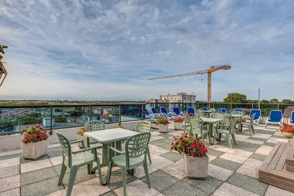 Astromare Hotel 3*