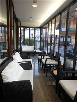 Dolcevita Park & Included