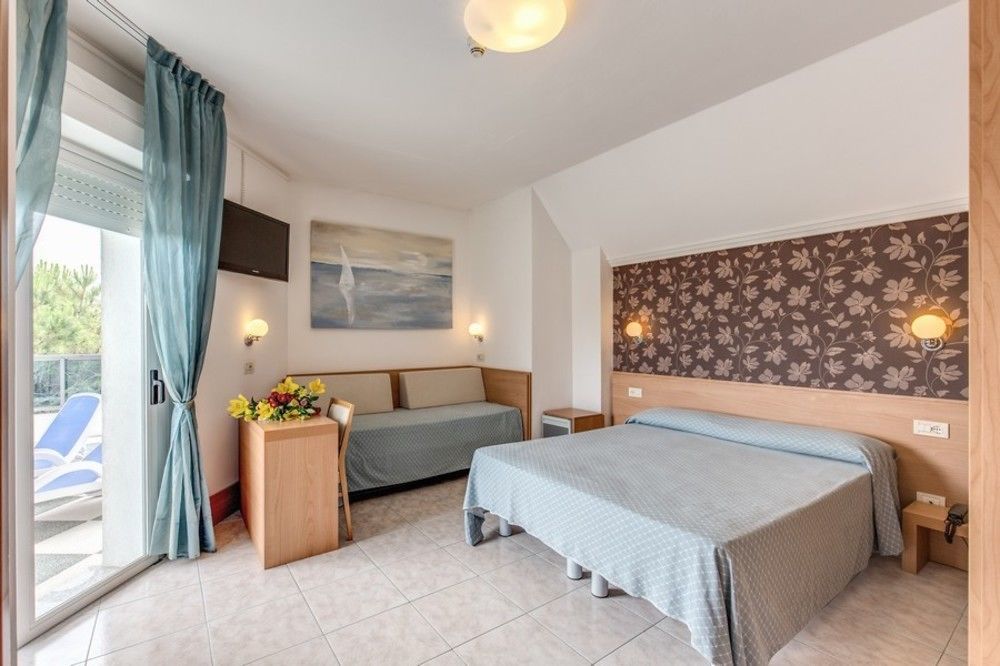 Astromare Hotel 3*